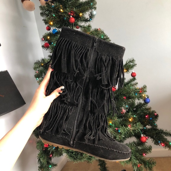 Fringe boots - Picture 2 of 3